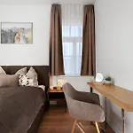 Villa Rathmannsdorf Апартаменты *