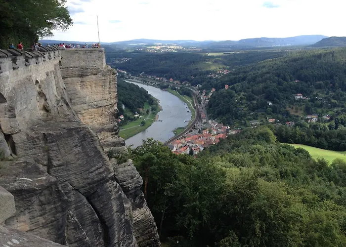 Villa Rathmannsdorf شقة *